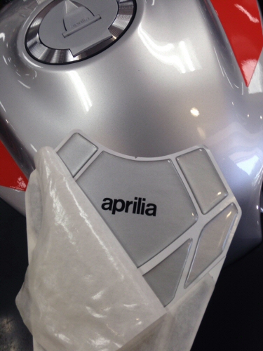 aprilia tuono tank protector